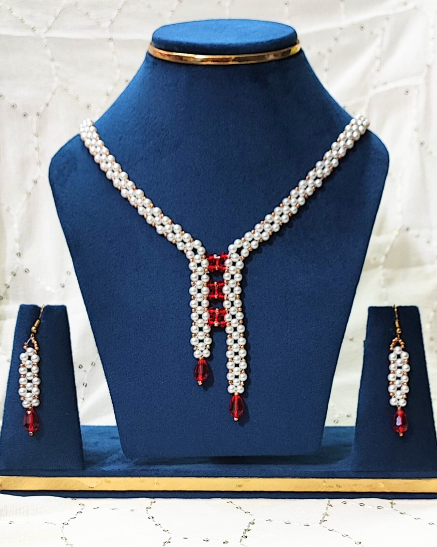 White Pearl Necklace Set