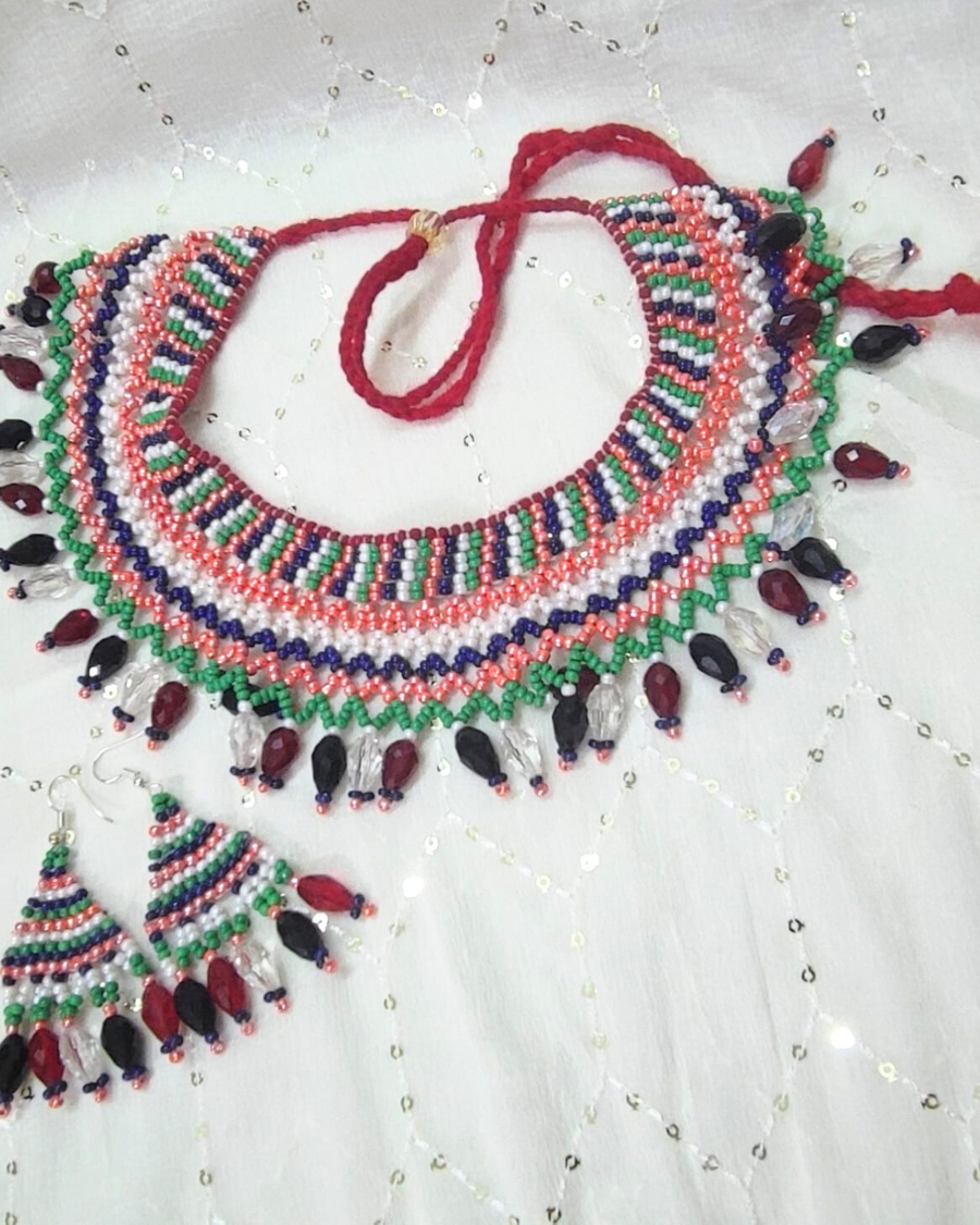 Tribal / Traditional Beaded Jewellery Set
