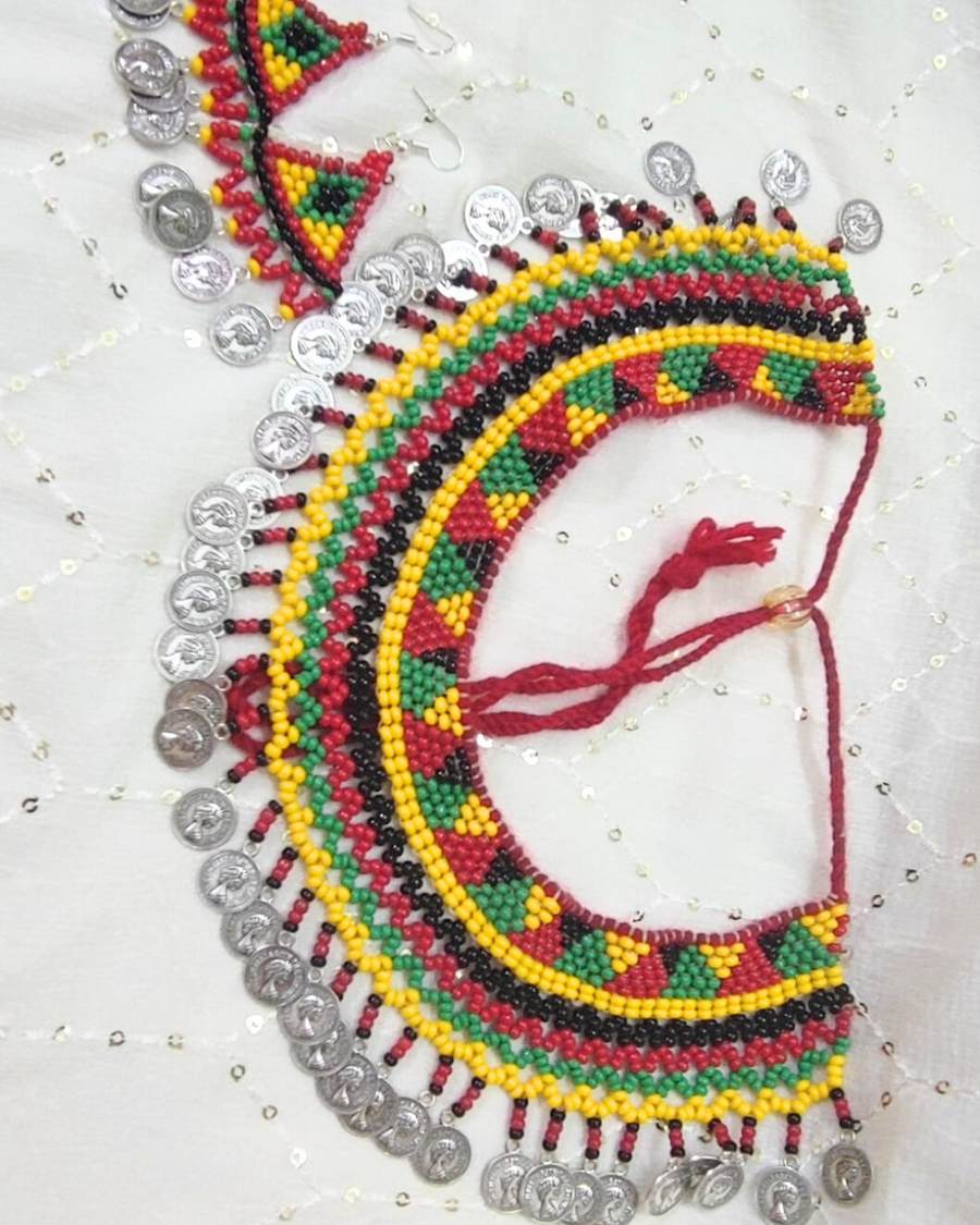 Tribal / Traditional Beaded Jewellery Set